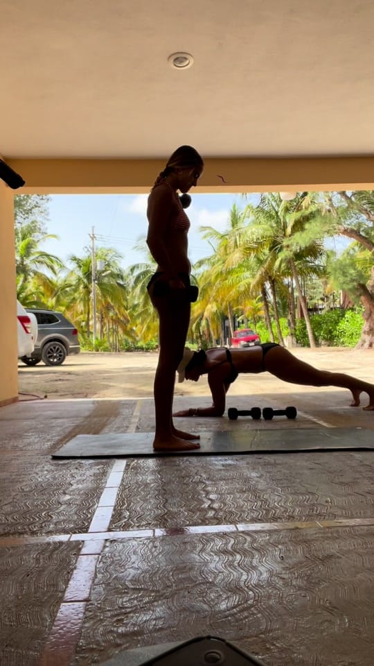 Post 5 by Nicole Nacif on TikTok (video)