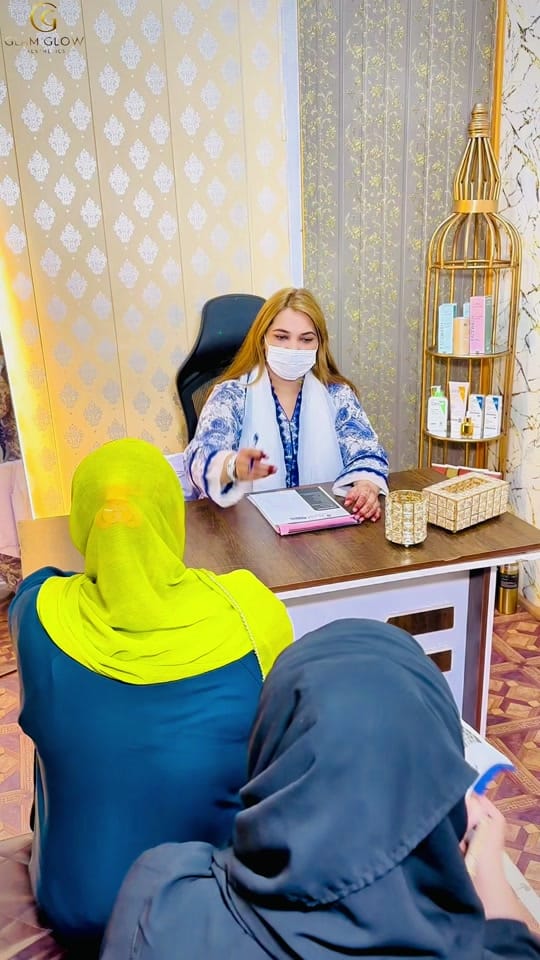 Post 1 by GLAM GLOW AESTHETIC STUDIO on TikTok (video)