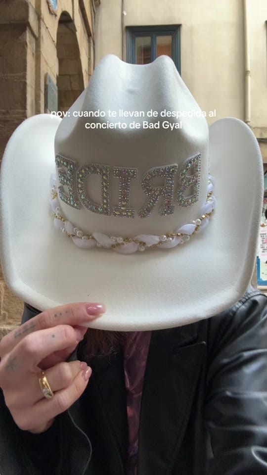 Post 8 by Berta 🪩 on TikTok (video)