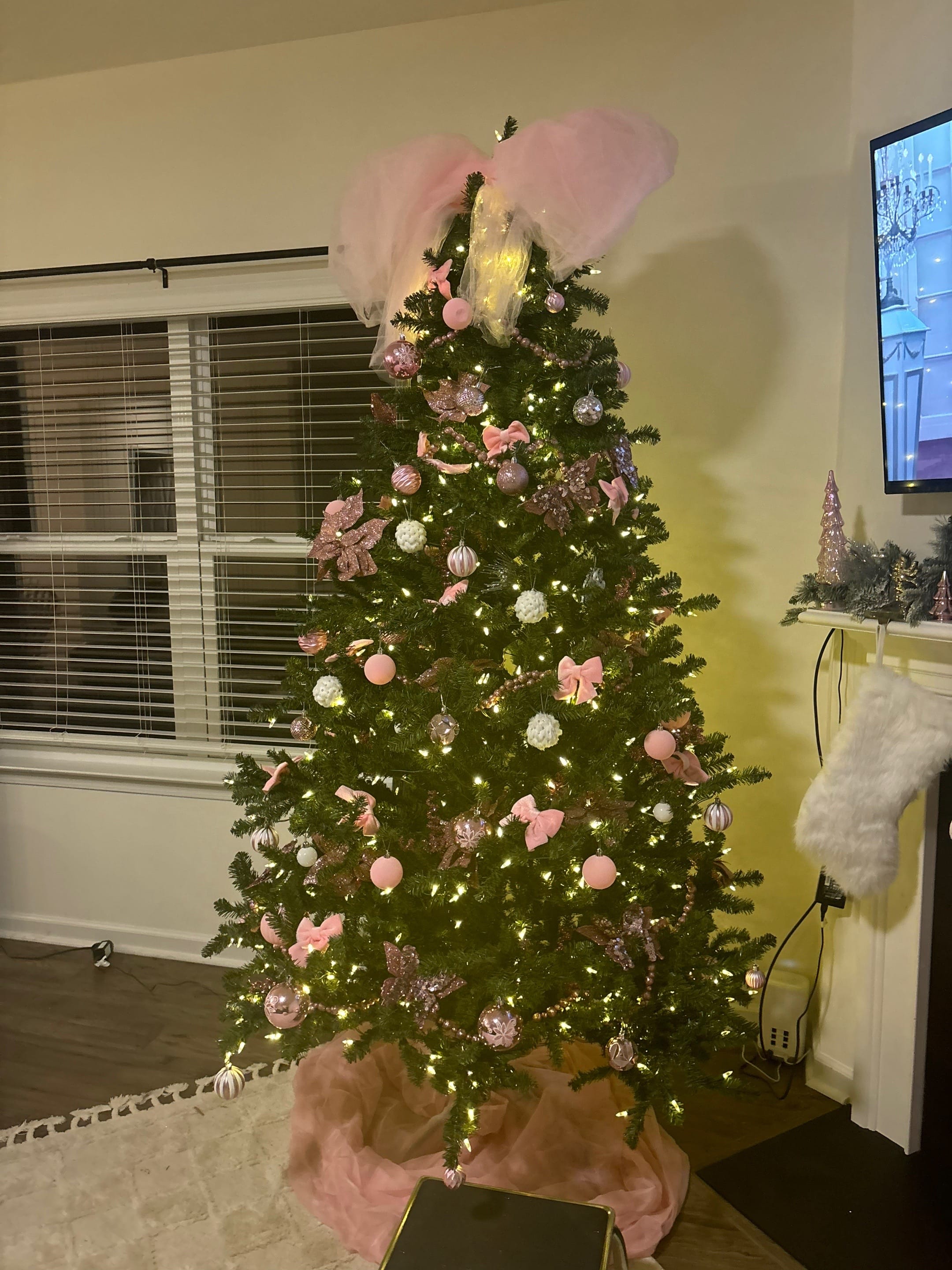 Post 8 by e m m a ! on TikTok (video)