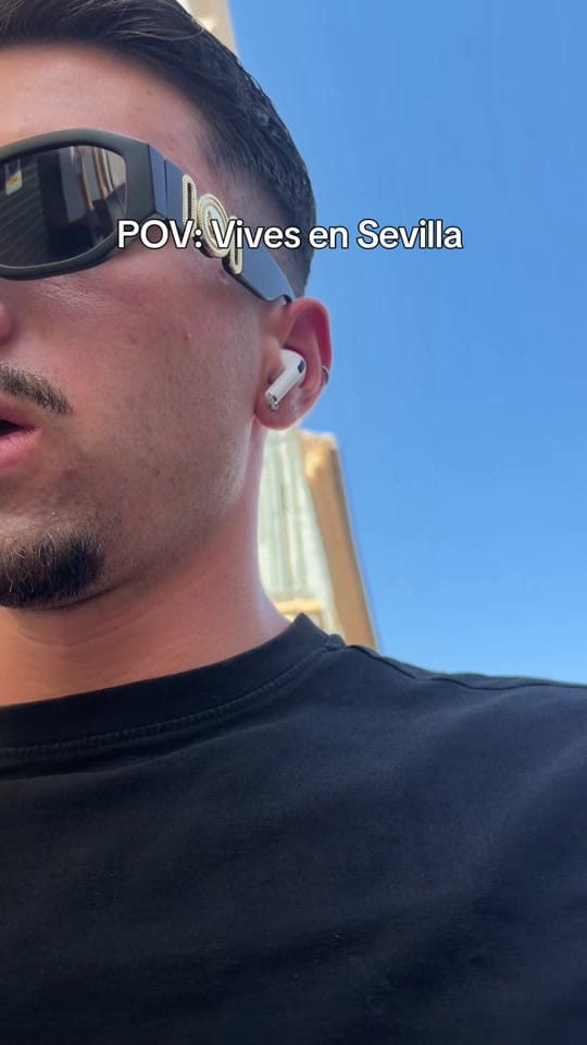 Post 4 by 𝔪𝔞𝔞𝔞𝔯𝔠𝔬𝔰𝔪𝔞𝔯𝔱𝔦𝔦𝔫 on TikTok (video)