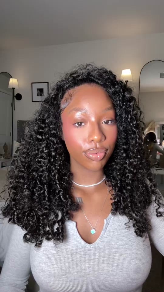 Post 8 by RavenAmour 💋 on TikTok (video)