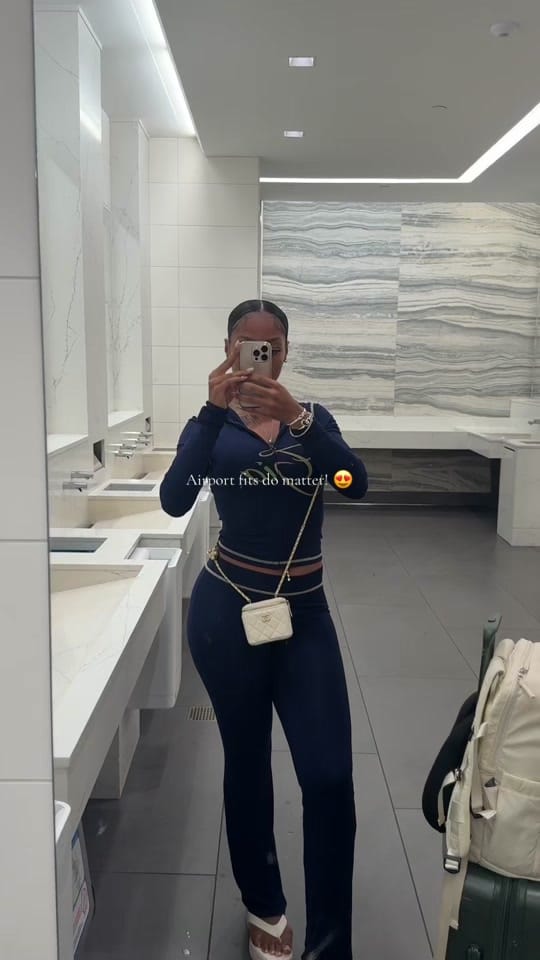 Post 1 by RavenAmour 💋 on TikTok (video)