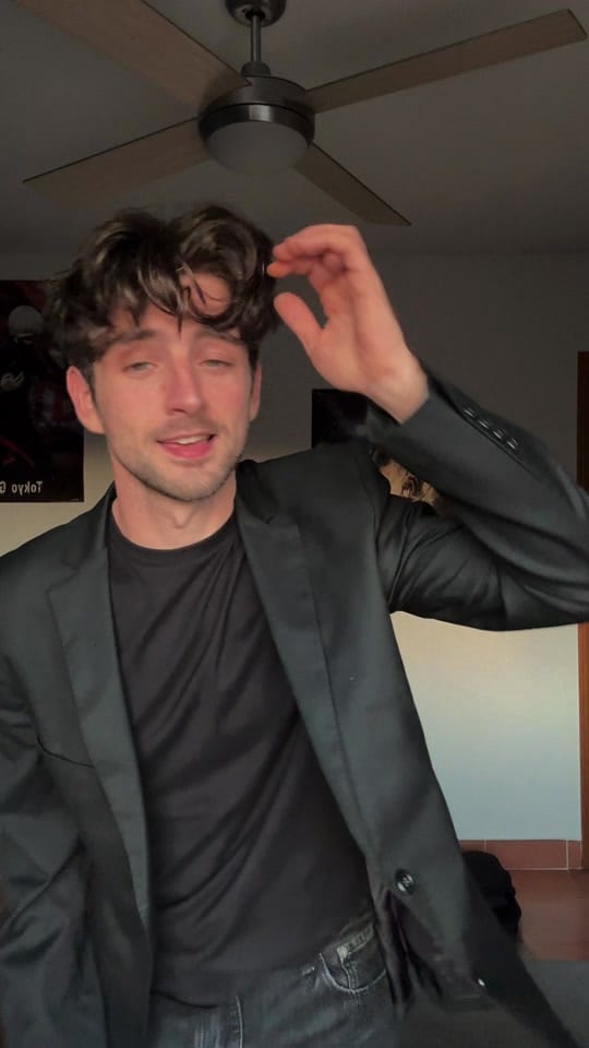 Post 10 by victor criado ⚡️ on TikTok (video)