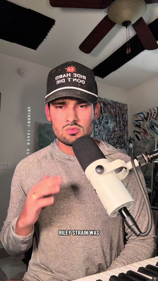 Post 1 by walt on TikTok (video)