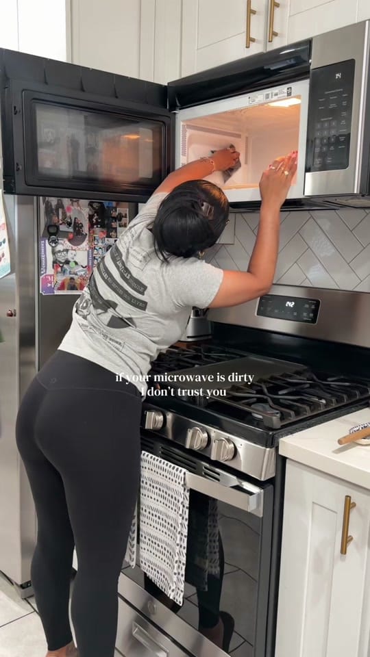 Post 6 by Yesenia on TikTok (video)