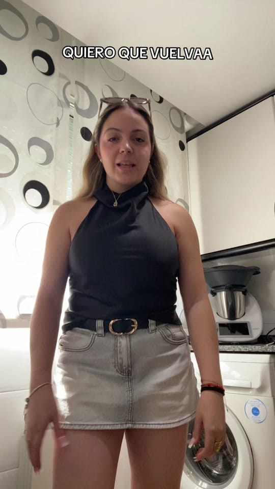Post 3 by Lucia on TikTok (video)
