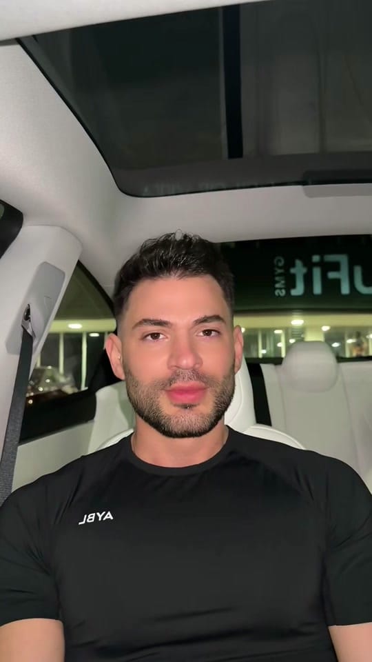 Post 5 by J_Miguel Piloto on TikTok (video)