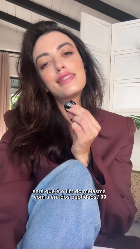 Post 2 by Dra. Nathalia Bettio on TikTok (video)