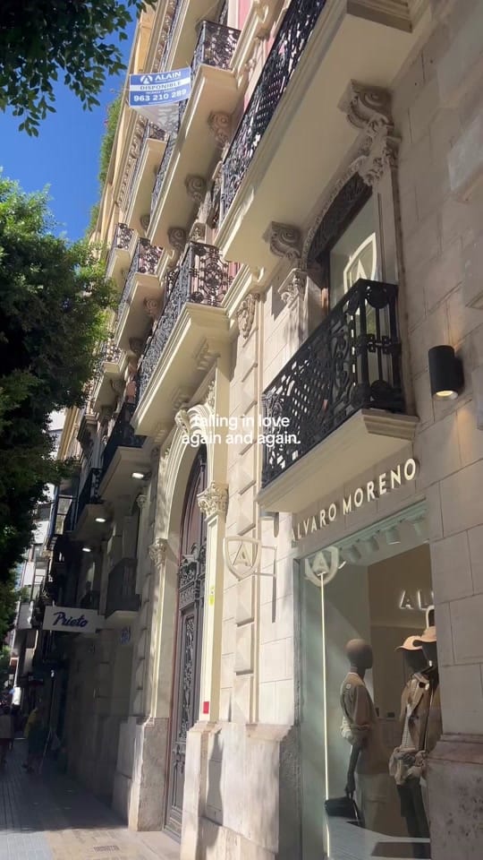 Post 2 by Anait 🥥 on TikTok (video)