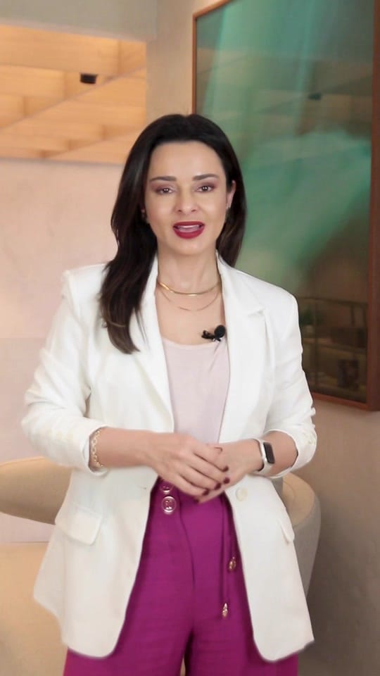 Post 3 by Dra. Renata Sitonio on TikTok (video)