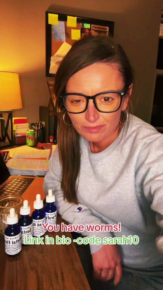 Post 4 by Sarah Elizabeth on TikTok (video)