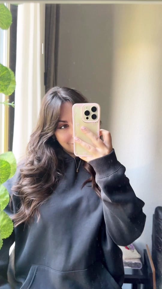 Post 8 by Sara | books 📖🎀 on TikTok (video)