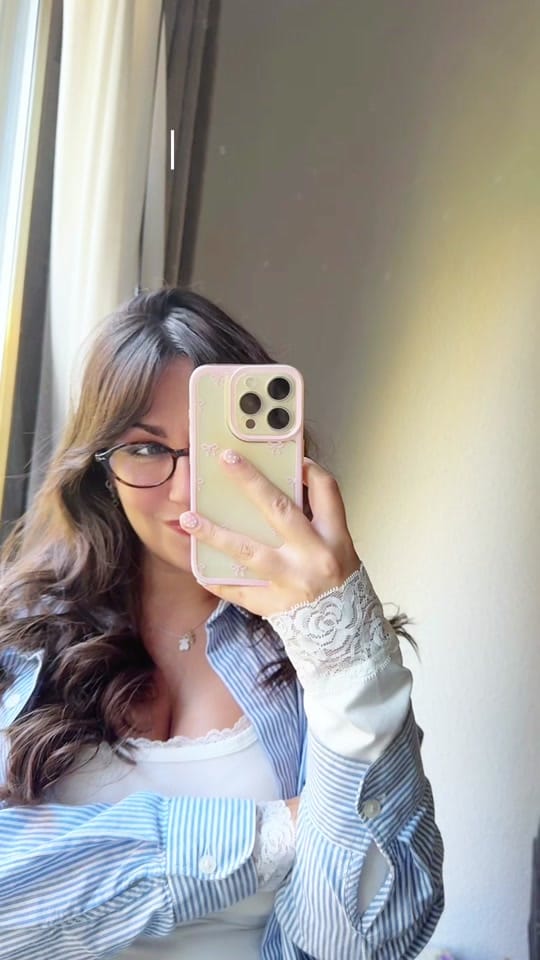 Post 7 by Sara | books 📖🎀 on TikTok (video)