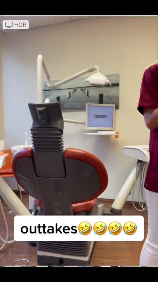 Post 1 by Zahnarztpraxis Kelmendi on TikTok (video)