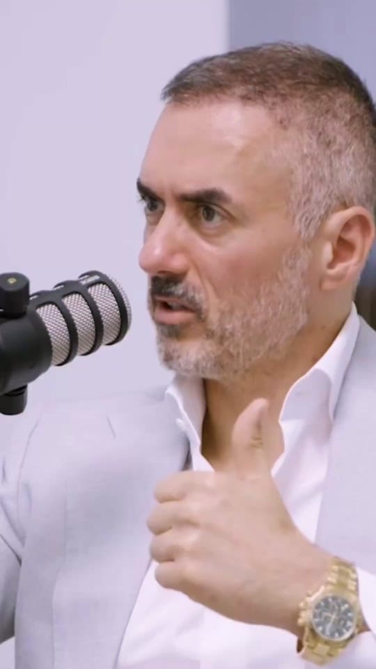 Post 6 by Prof. Sinis on TikTok (video)