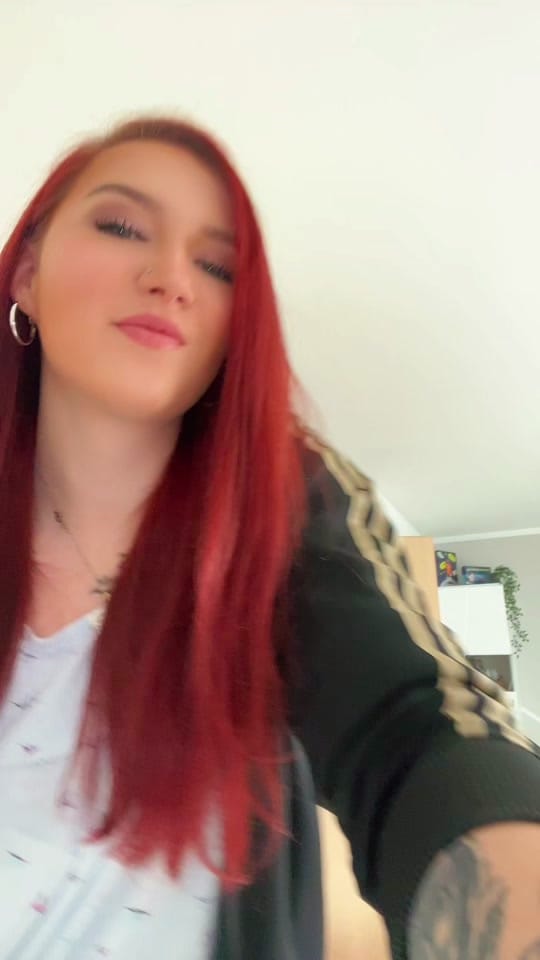 Post 6 by Laura on TikTok (video)