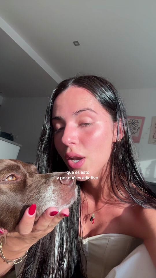 Post 2 by Cristina Cabrera on TikTok (video)