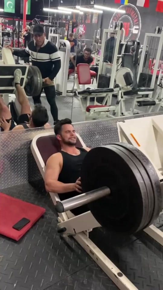 Post 6 by Dr. Sándor Valls on TikTok (video)