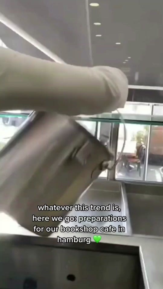 Post 9 by kapiteldrei on TikTok (video)