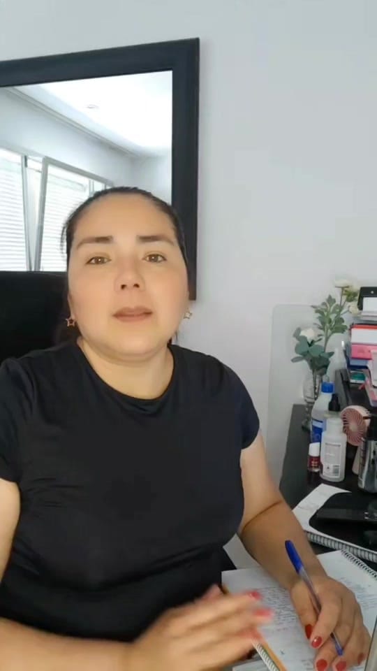 Post 2 by 🇵🇪“Pamela Extranjería"🇪🇸 on TikTok (video)