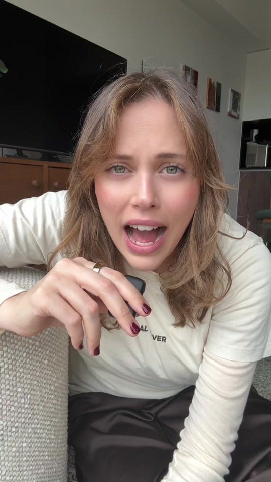 Post 2 by Bea on TikTok (video)