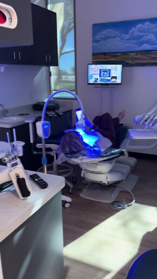 Post 2 by Dr. Daniel Sluyk, DDS on TikTok (video)