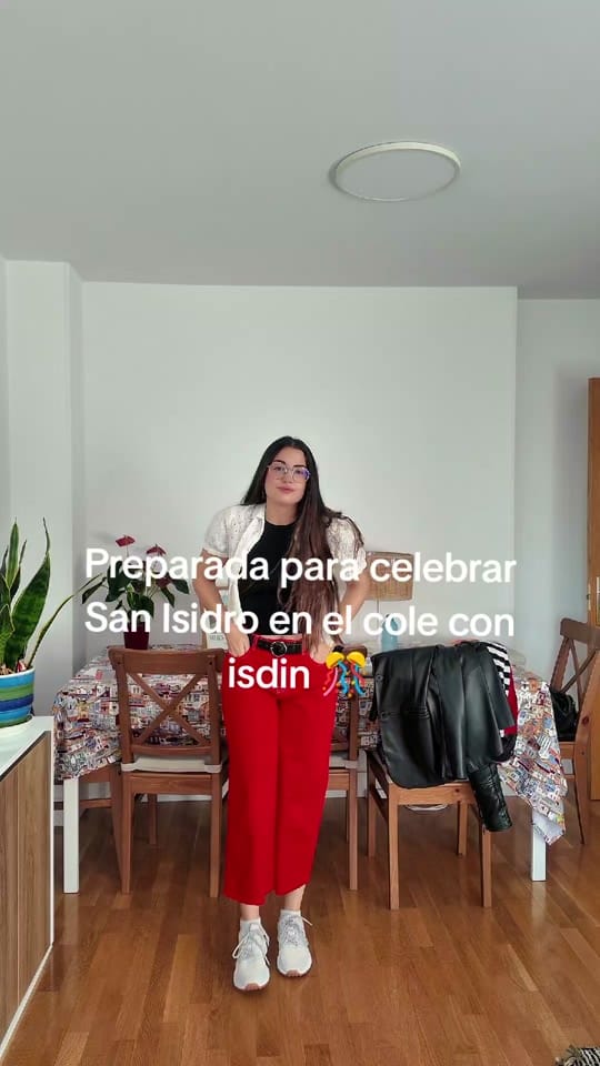 Post 4 by Ainhoa 📚 on TikTok (video)