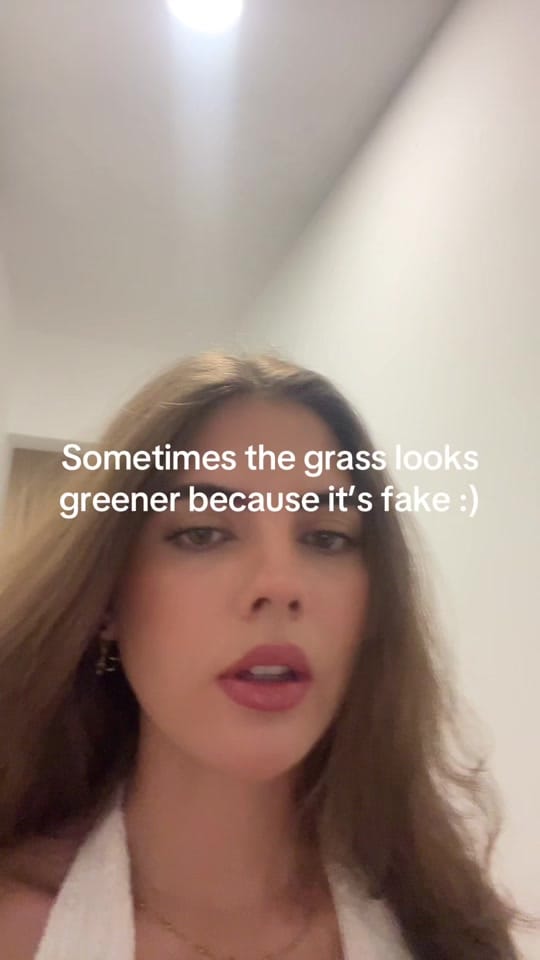 Post 3 by Lisange on TikTok (video)
