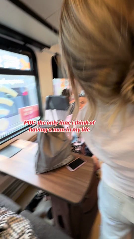 Post 9 by Elene on TikTok (video)