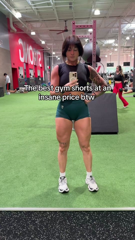 Post 7 by Veronica on TikTok (video)