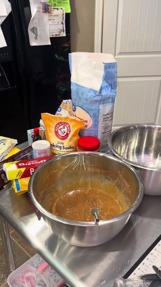 Post 2 by Sugar Lab Sweets & Treats on TikTok (video)