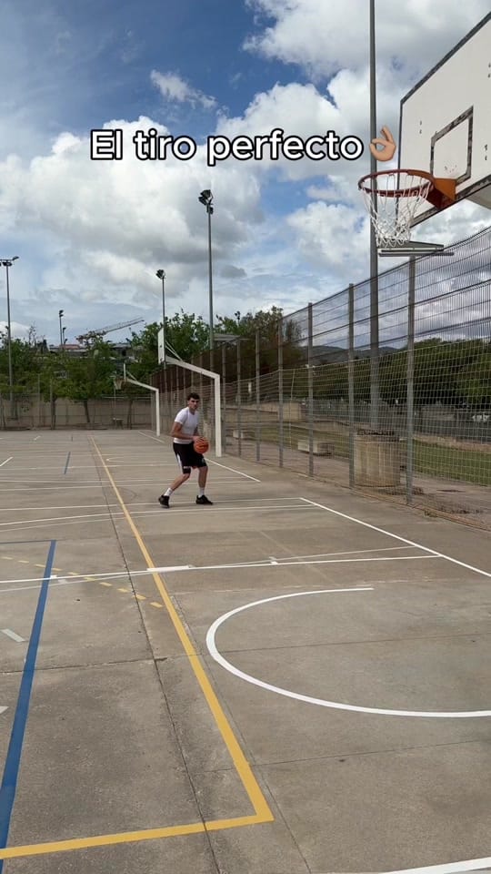 Post 9 by sergihuguet_12 on TikTok (video)