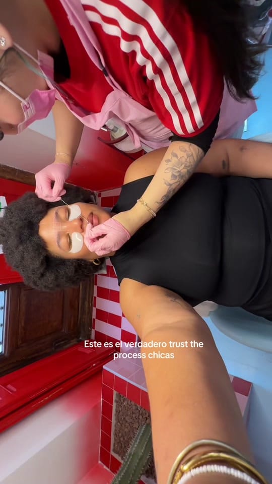 Post 4 by Isabella on TikTok (video)