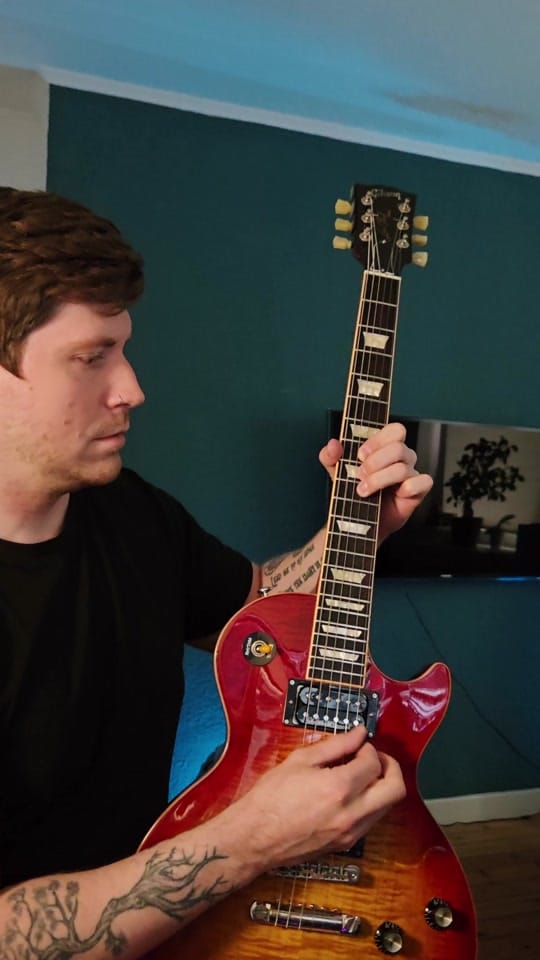 Post 2 by Simon Guendling on TikTok (video)