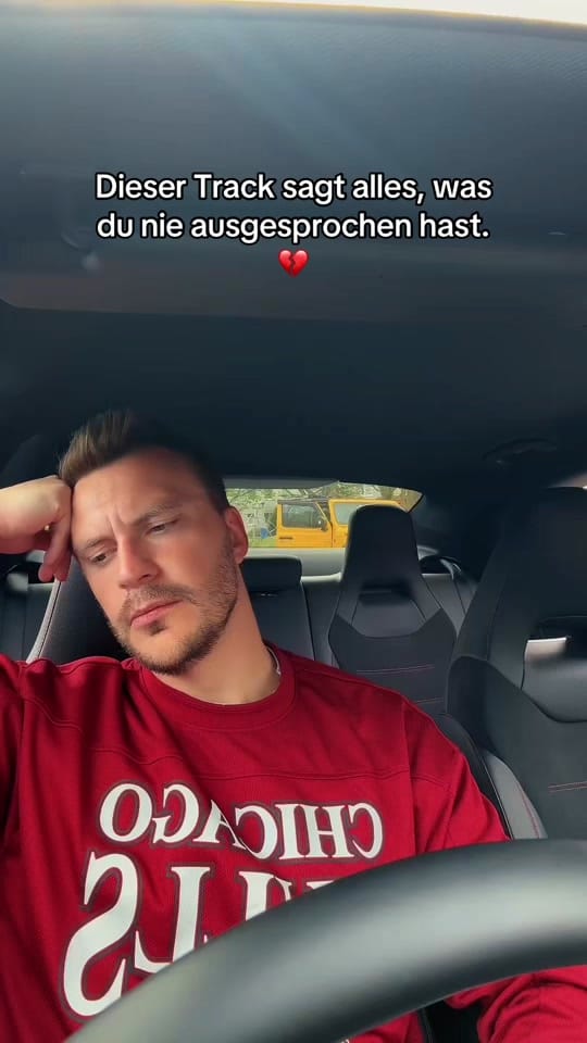 Post 4 by Toby DEE on TikTok (video)