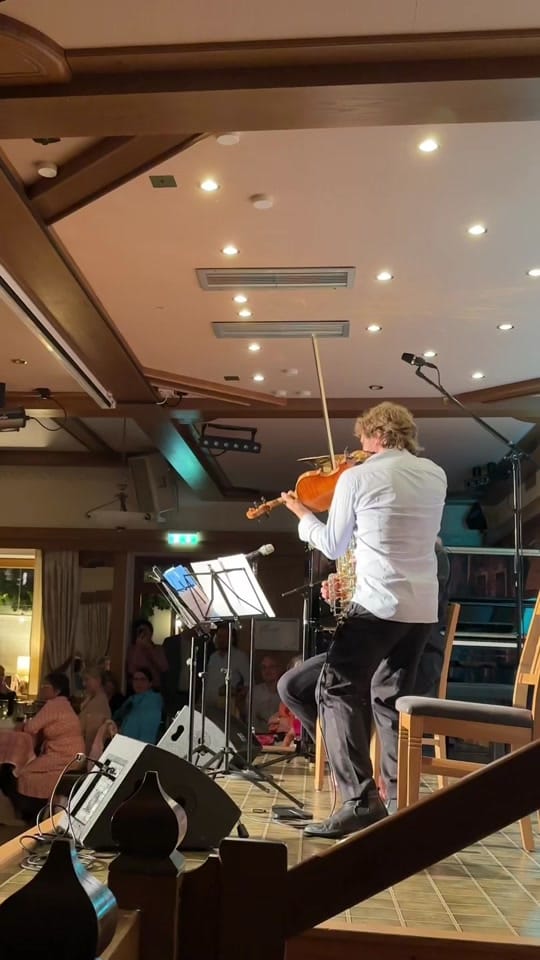 Post 5 by Matthias Well on TikTok (video)