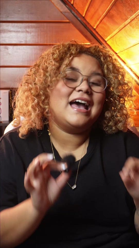 Post 5 by Vitória Walker on TikTok (video)