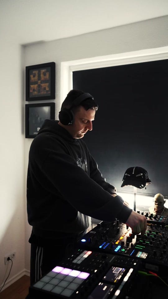 Post 6 by JAPAU on TikTok (video)
