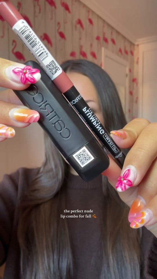 Post 9 by Nattt🧋🎧 on TikTok (video)