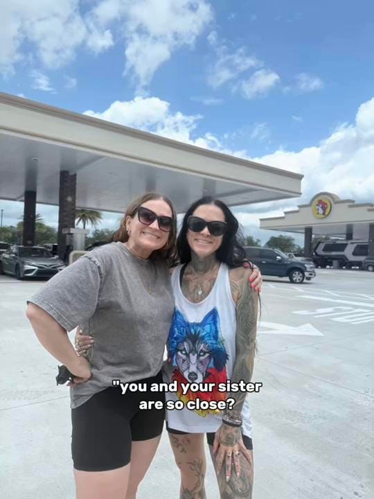Post 8 by roo 🇺🇸🫶🏼 on TikTok (video)