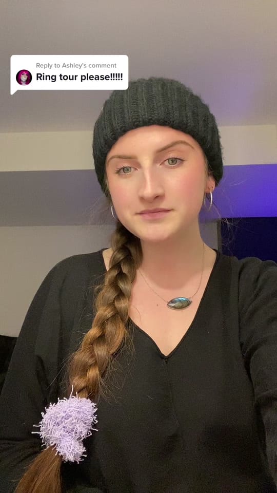 Post 2 by delaynie🌛 on TikTok (video)
