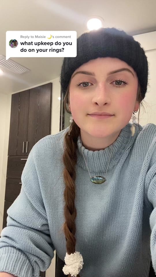 Post 3 by delaynie🌛 on TikTok (video)