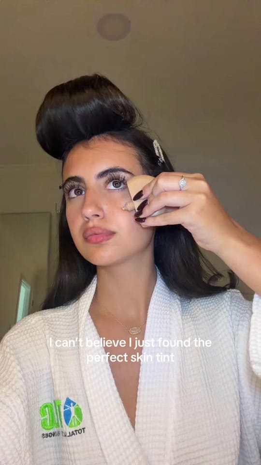 Post 3 by Andrea Aragon on TikTok (video)