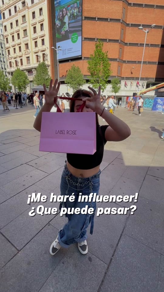 Post 3 by Michi on TikTok (video)
