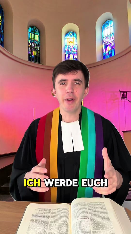 Post 4 by Amen aber Sexy on TikTok (video)