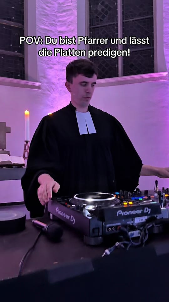 Post 9 by Amen aber Sexy on TikTok (video)