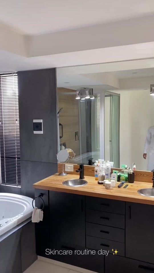 Post 2 by yomaikonn on TikTok (video)