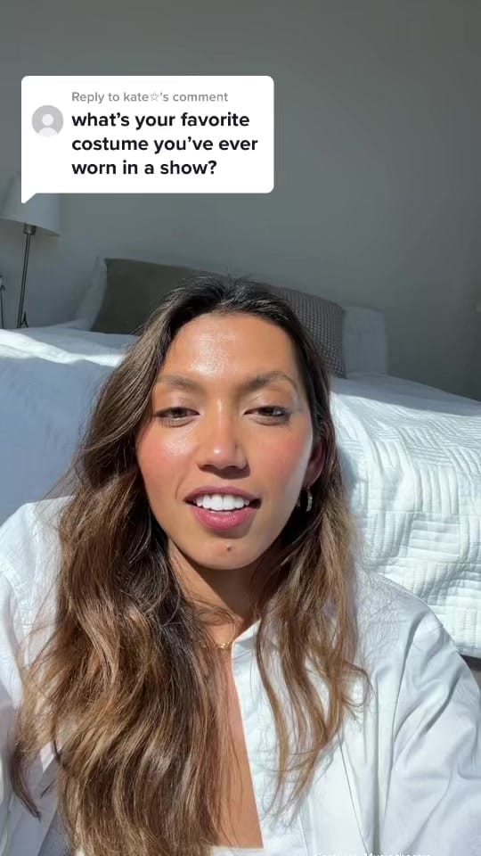 Post 6 by Chloé Zuel on TikTok (video)