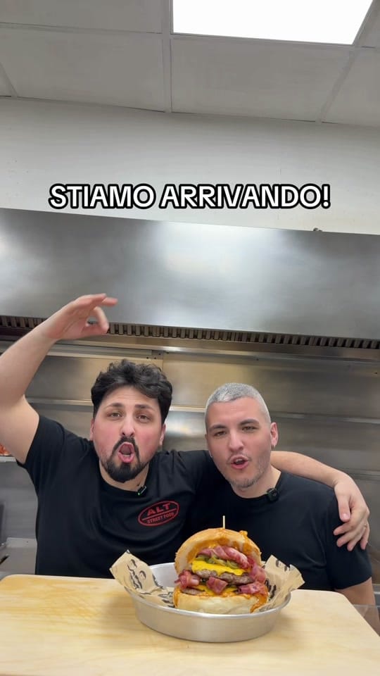 Post 10 by ALT STREET FOOD F.lli Iodice on TikTok (video)